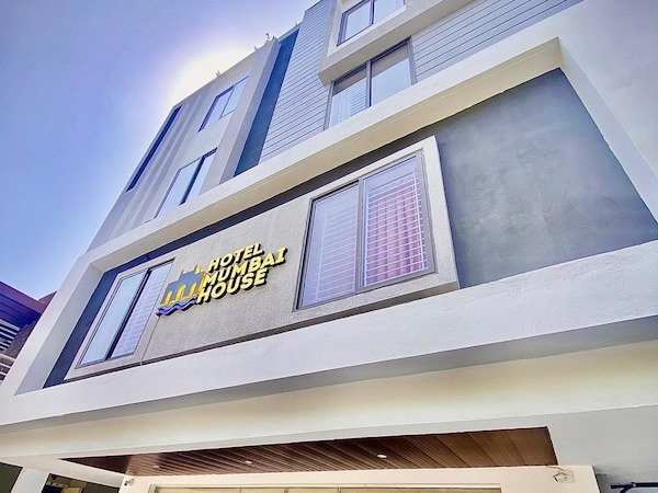 HOTEL MUMBAI HOUSE LIG INDORE